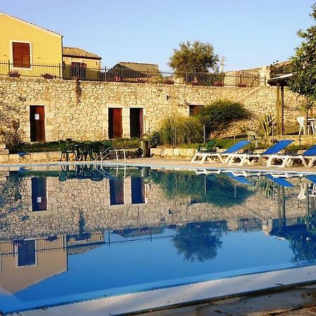 Agriturismo Tenuta Margitello 科米索 外观 照片