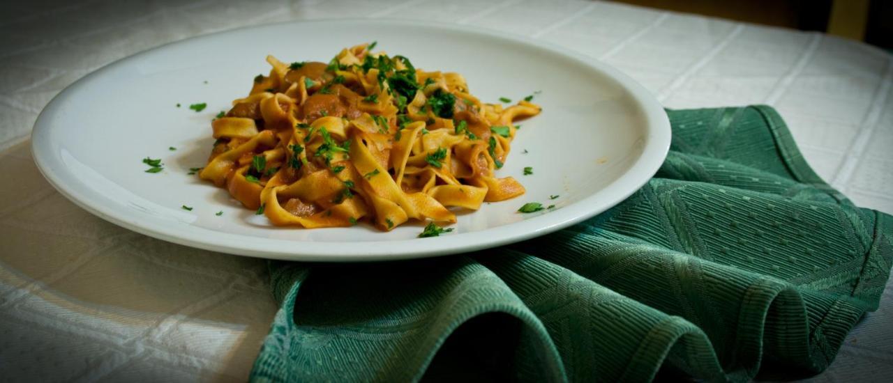 Agriturismo Tenuta Margitello 科米索 外观 照片