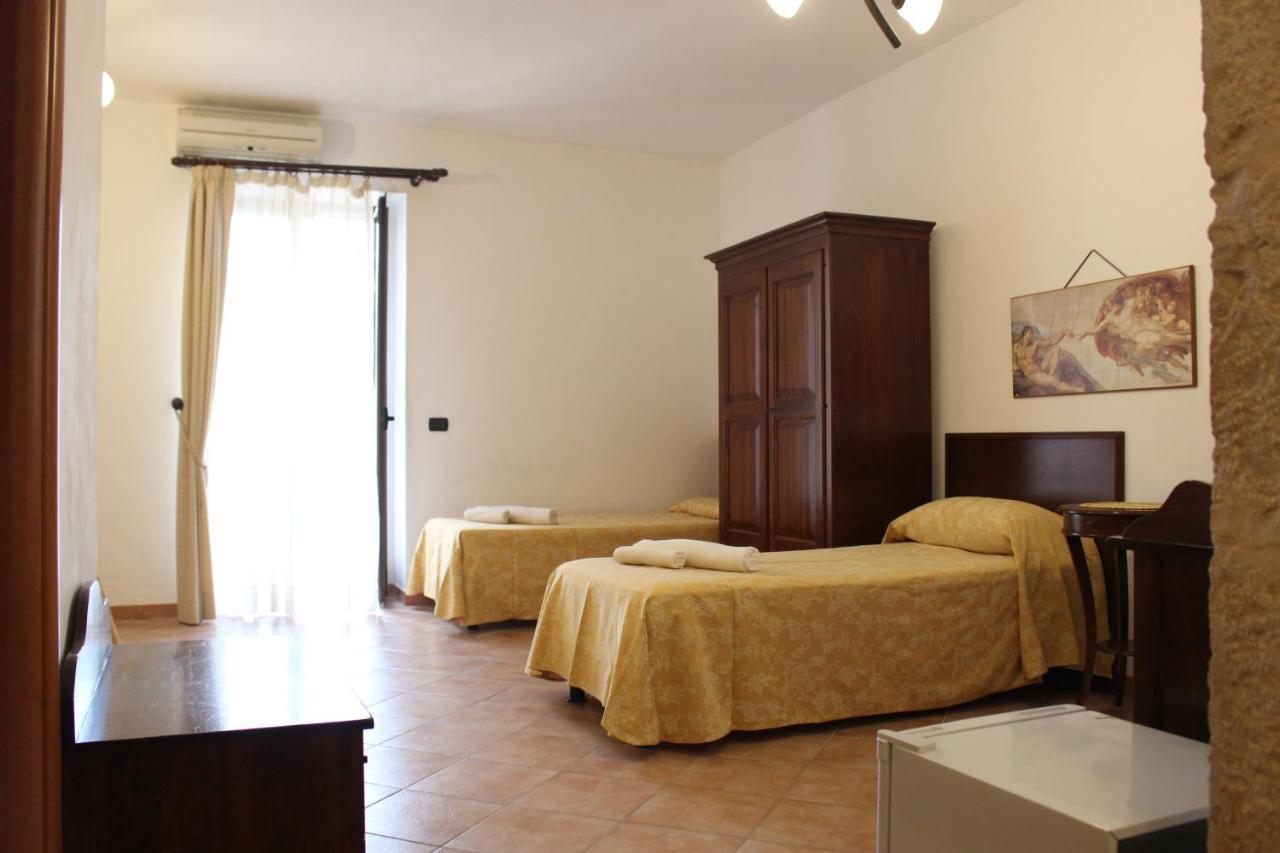 Agriturismo Tenuta Margitello 科米索 外观 照片